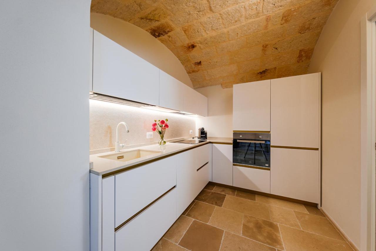 Helloapulia Charming Palazzo Clemente - Self-Catering Suites With Aircondition 莫诺波利 外观 照片
