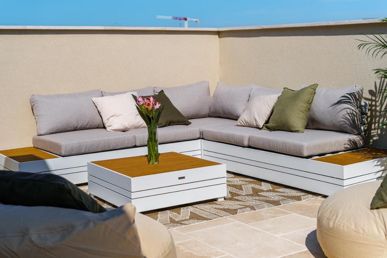 Helloapulia Charming Palazzo Clemente - Self-Catering Suites With Aircondition 莫诺波利 外观 照片