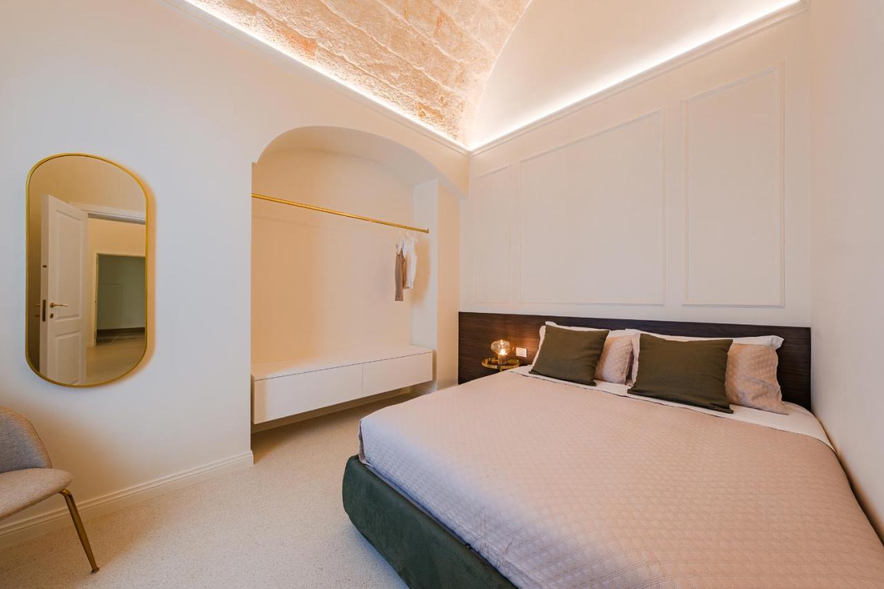 Helloapulia Charming Palazzo Clemente - Self-Catering Suites With Aircondition 莫诺波利 外观 照片