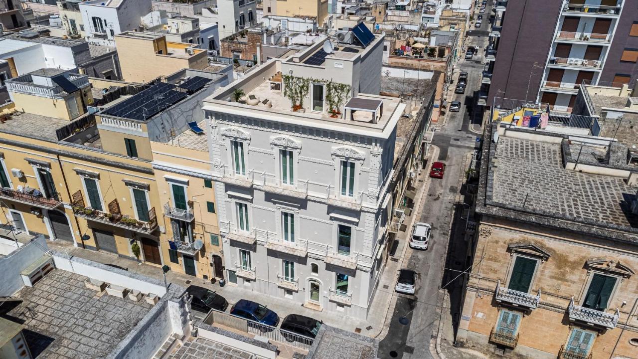 Helloapulia Charming Palazzo Clemente - Self-Catering Suites With Aircondition 莫诺波利 外观 照片