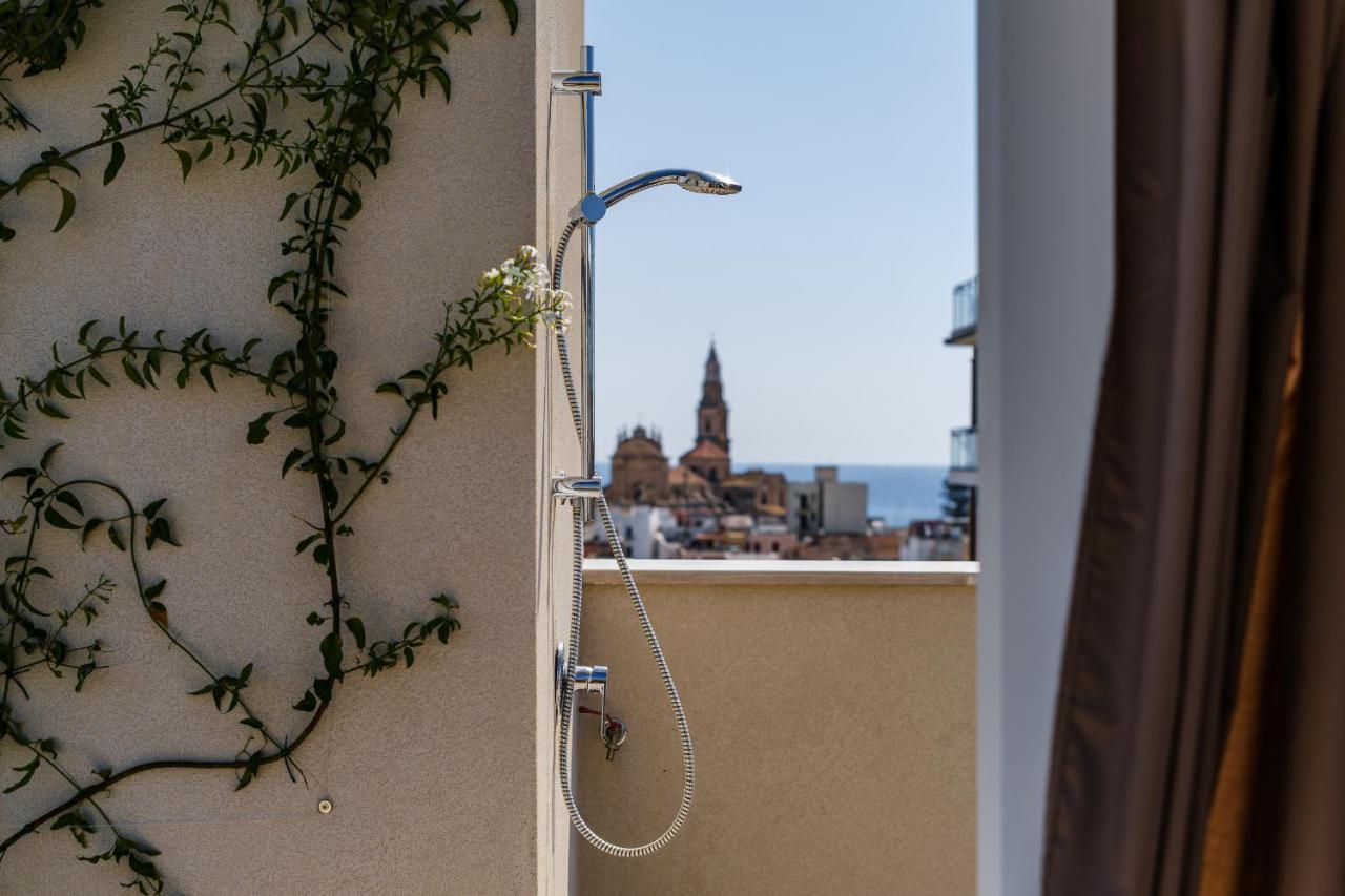 Helloapulia Charming Palazzo Clemente - Self-Catering Suites With Aircondition 莫诺波利 外观 照片