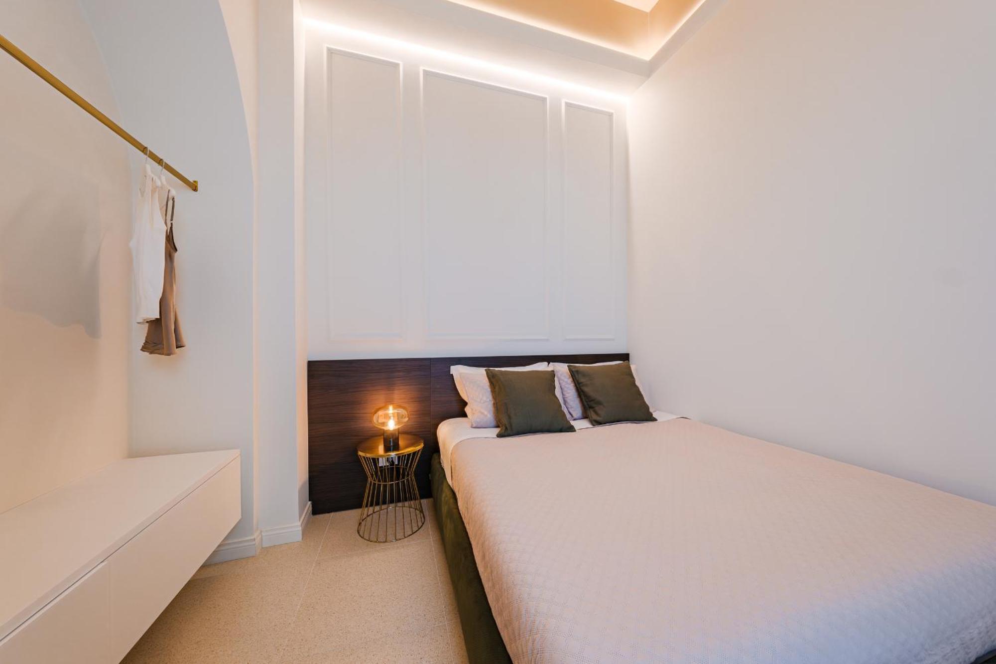 Helloapulia Charming Palazzo Clemente - Self-Catering Suites With Aircondition 莫诺波利 外观 照片