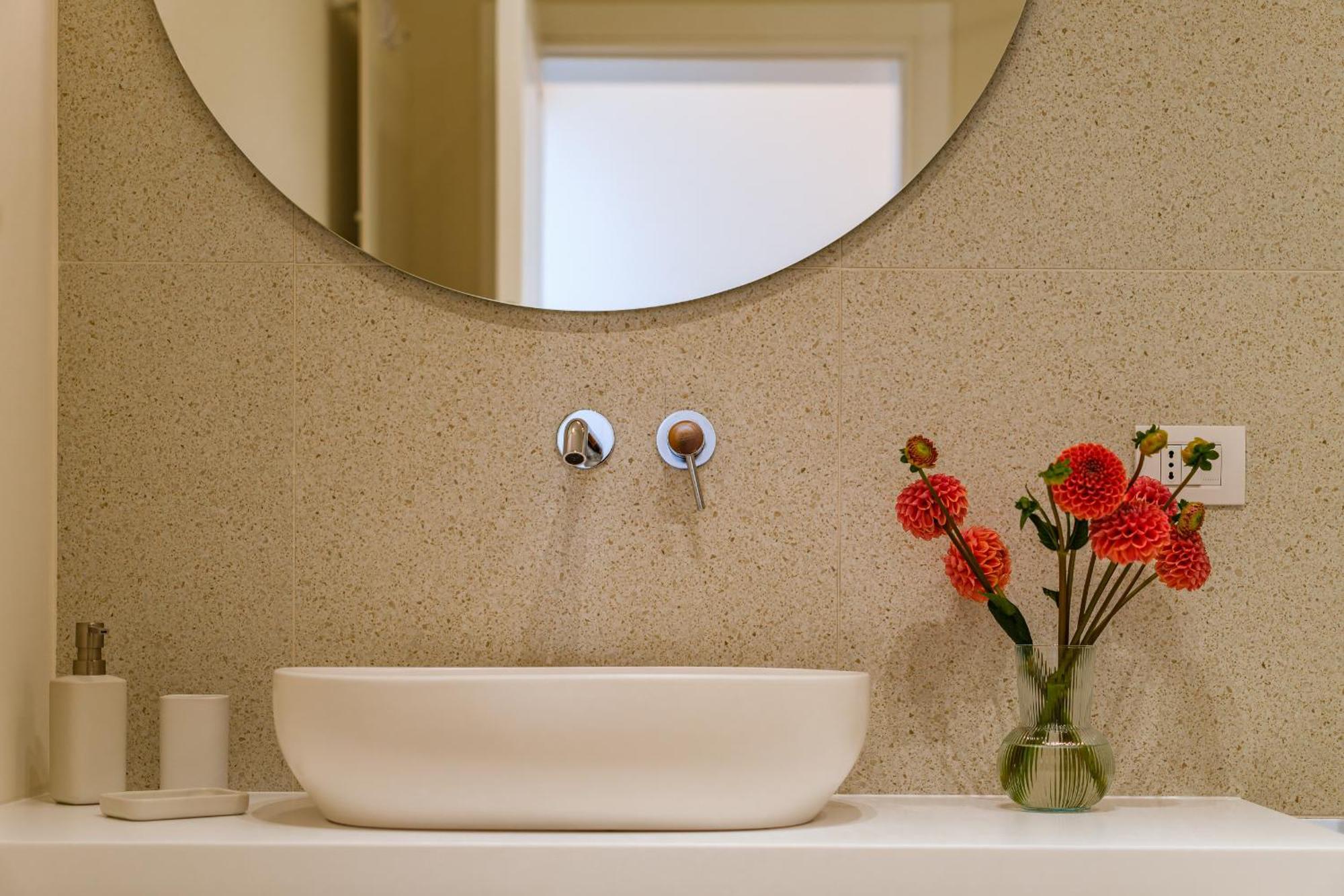 Helloapulia Charming Palazzo Clemente - Self-Catering Suites With Aircondition 莫诺波利 外观 照片